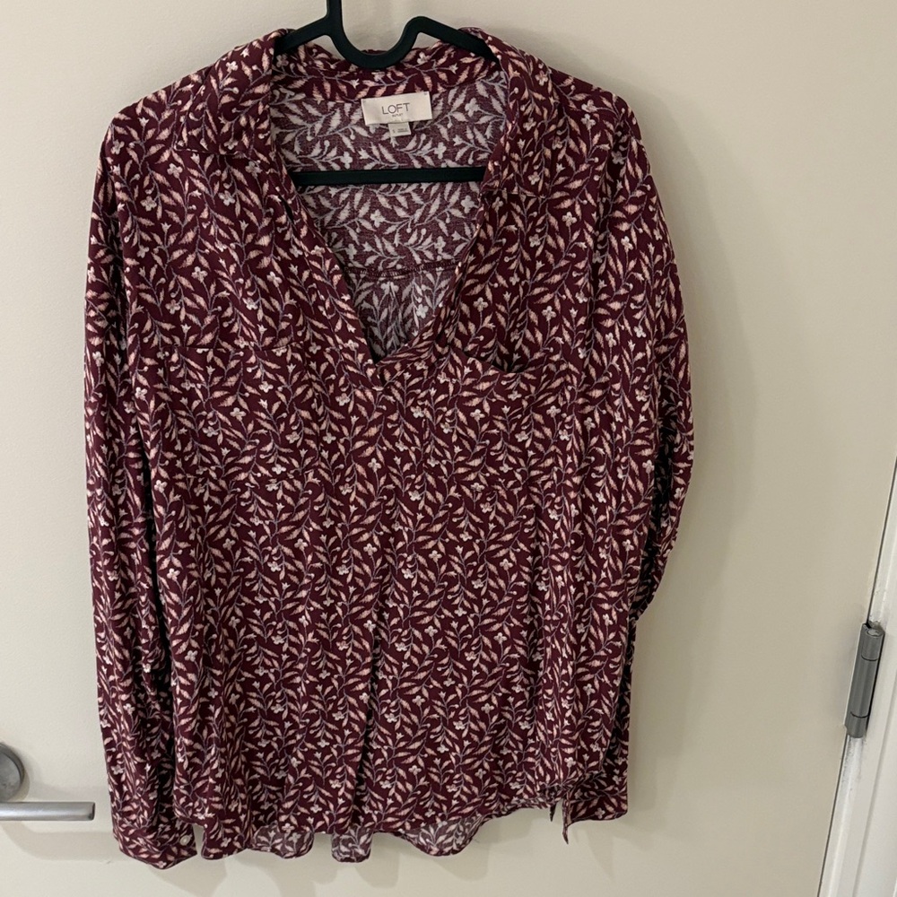 LOFT Maroon and White Leaf Pattern Blouse